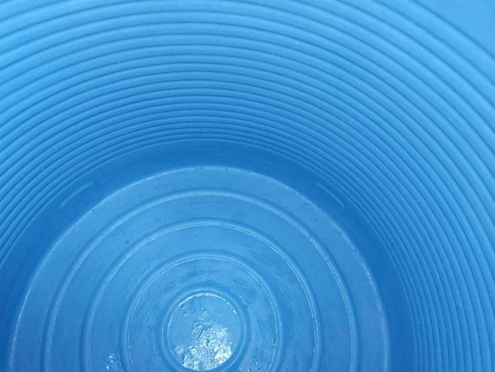 Water tank interior after cleaning